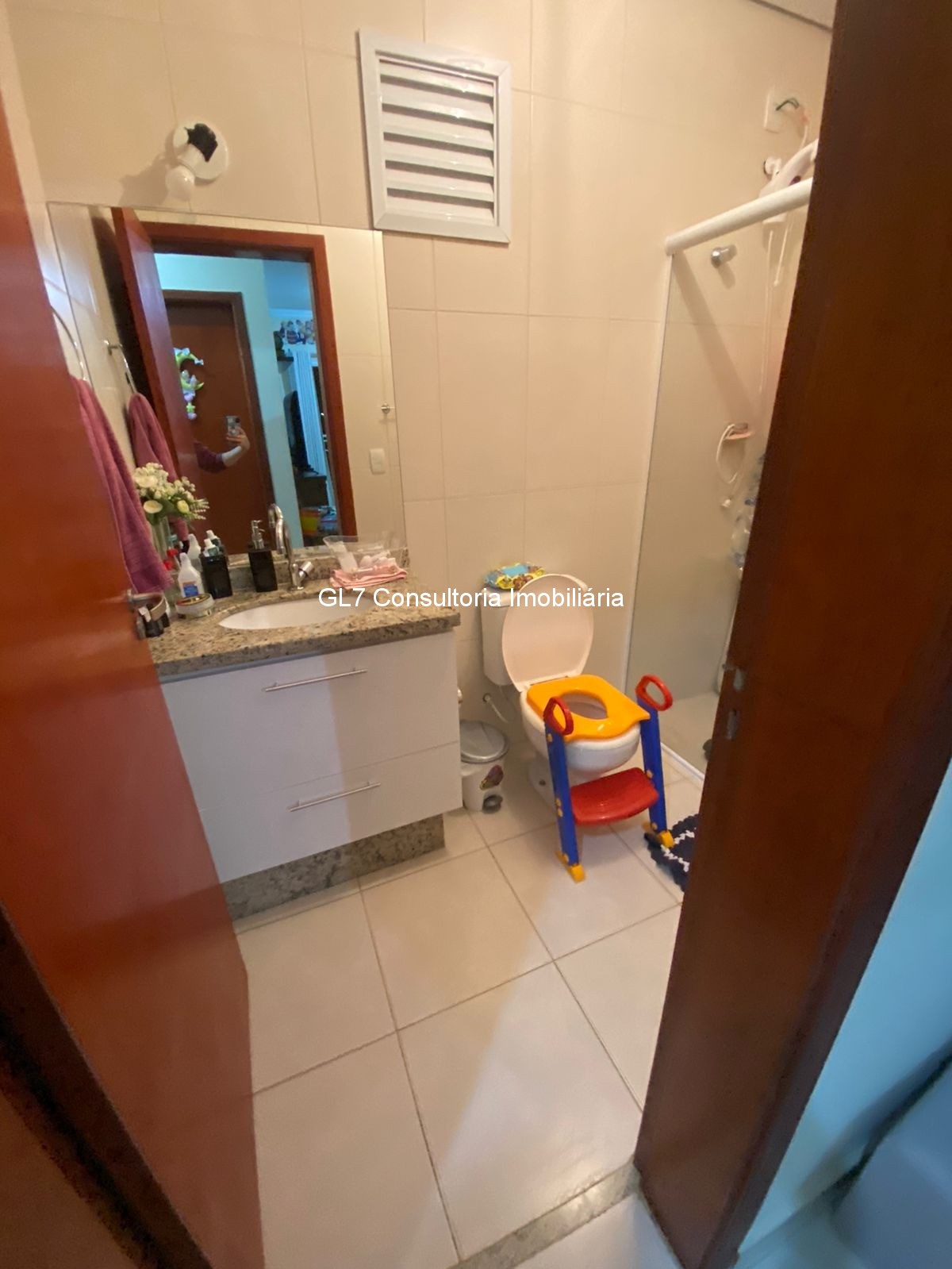 Apartamento à venda com 2 quartos, 80m² - Foto 2