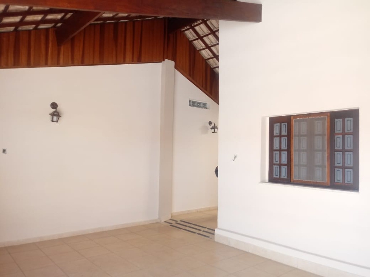 Casa à venda com 5 quartos, 210m² - Foto 3