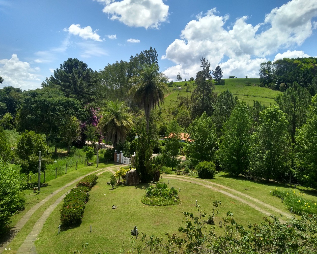 Sítio à venda com 5 quartos, 10m² - Foto 1