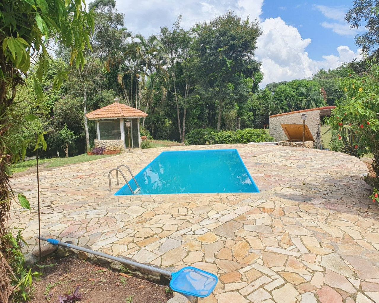 Chácara à venda com 5 quartos, 650m² - Foto 6