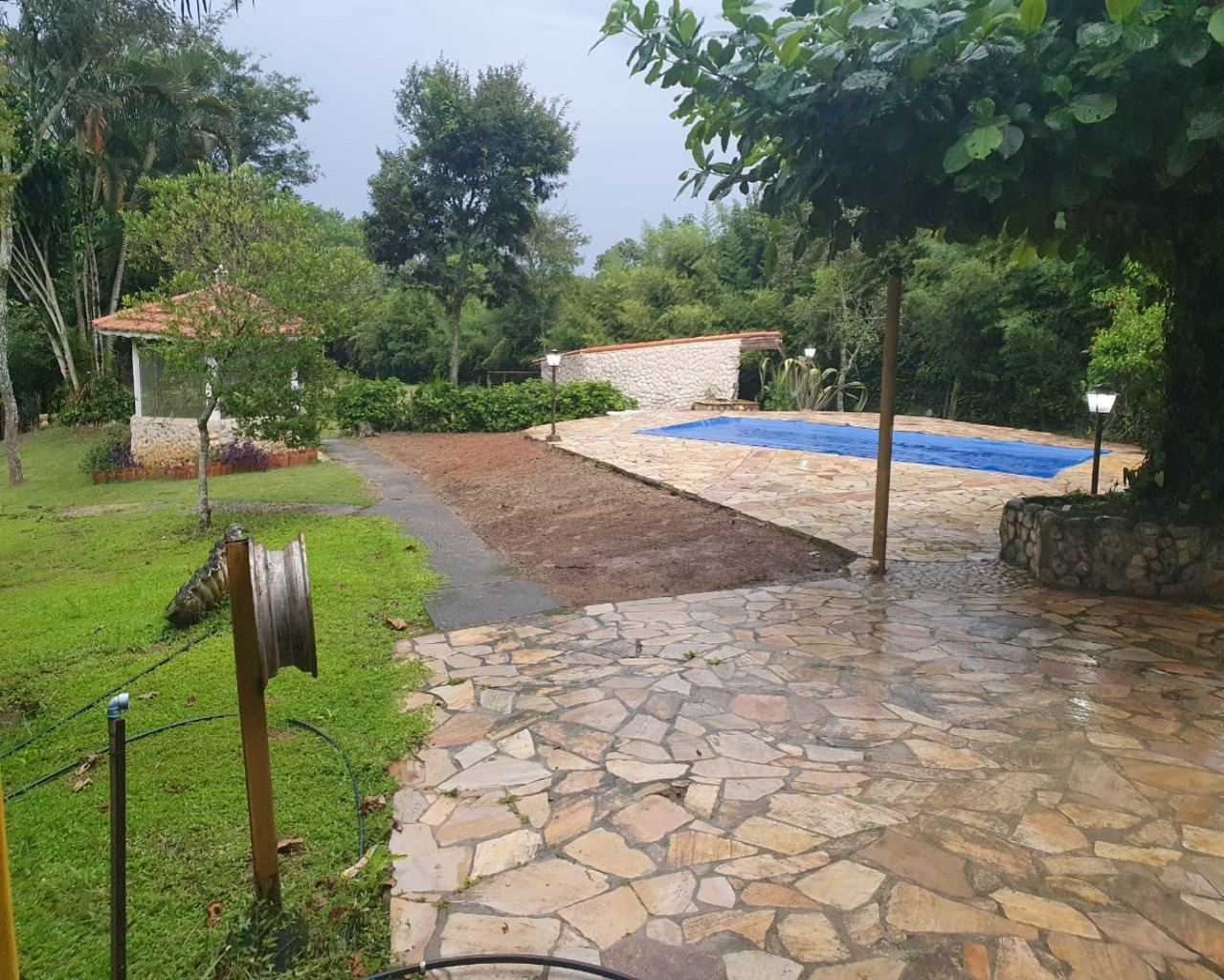 Chácara à venda com 5 quartos, 650m² - Foto 4