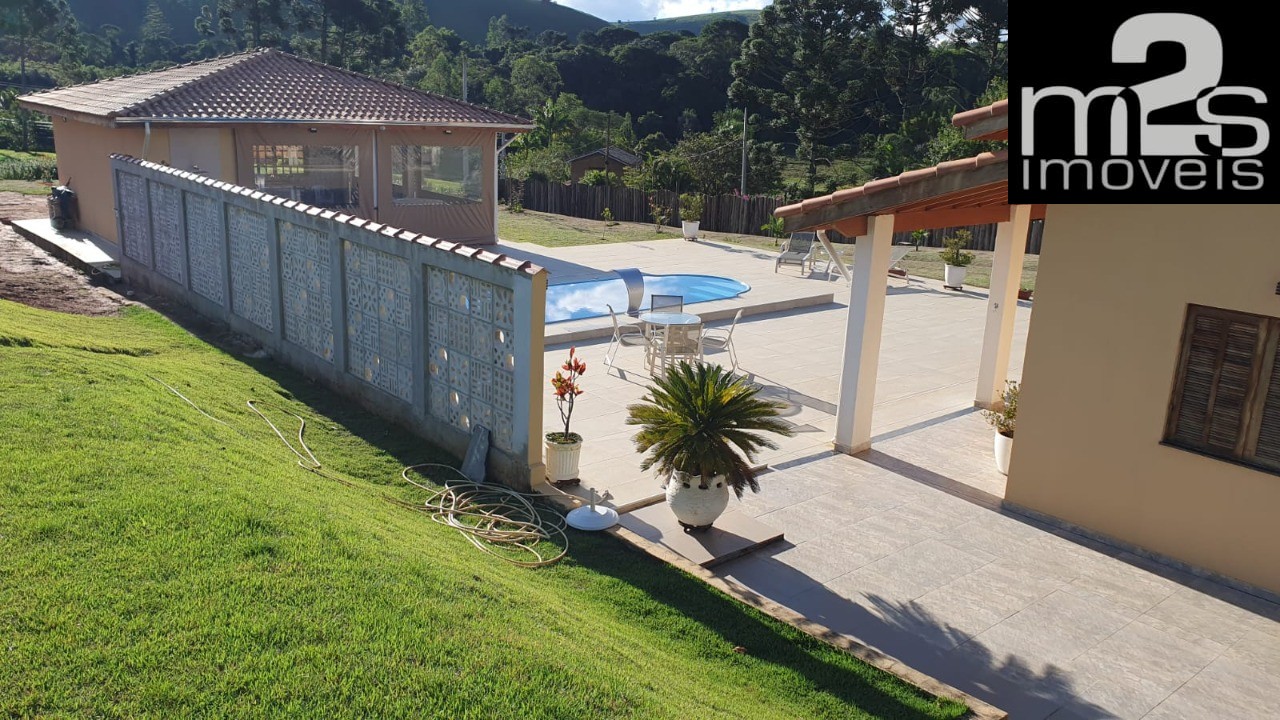 Chácara à venda com 3 quartos, 270m² - Foto 8