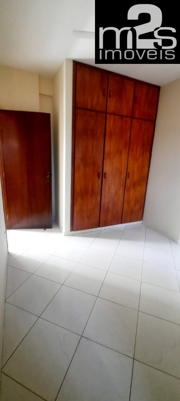 Apartamento à venda com 2 quartos, 78m² - Foto 17