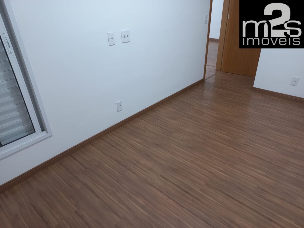 Apartamento à venda com 2 quartos, 69m² - Foto 31