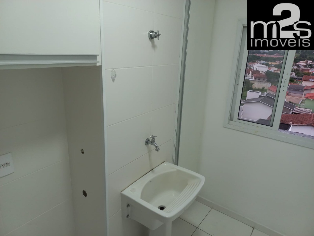 Apartamento à venda com 2 quartos, 69m² - Foto 32