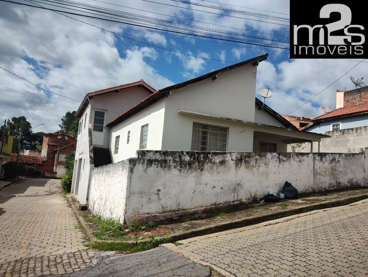 Casa à venda com 3 quartos, 170m² - Foto 2