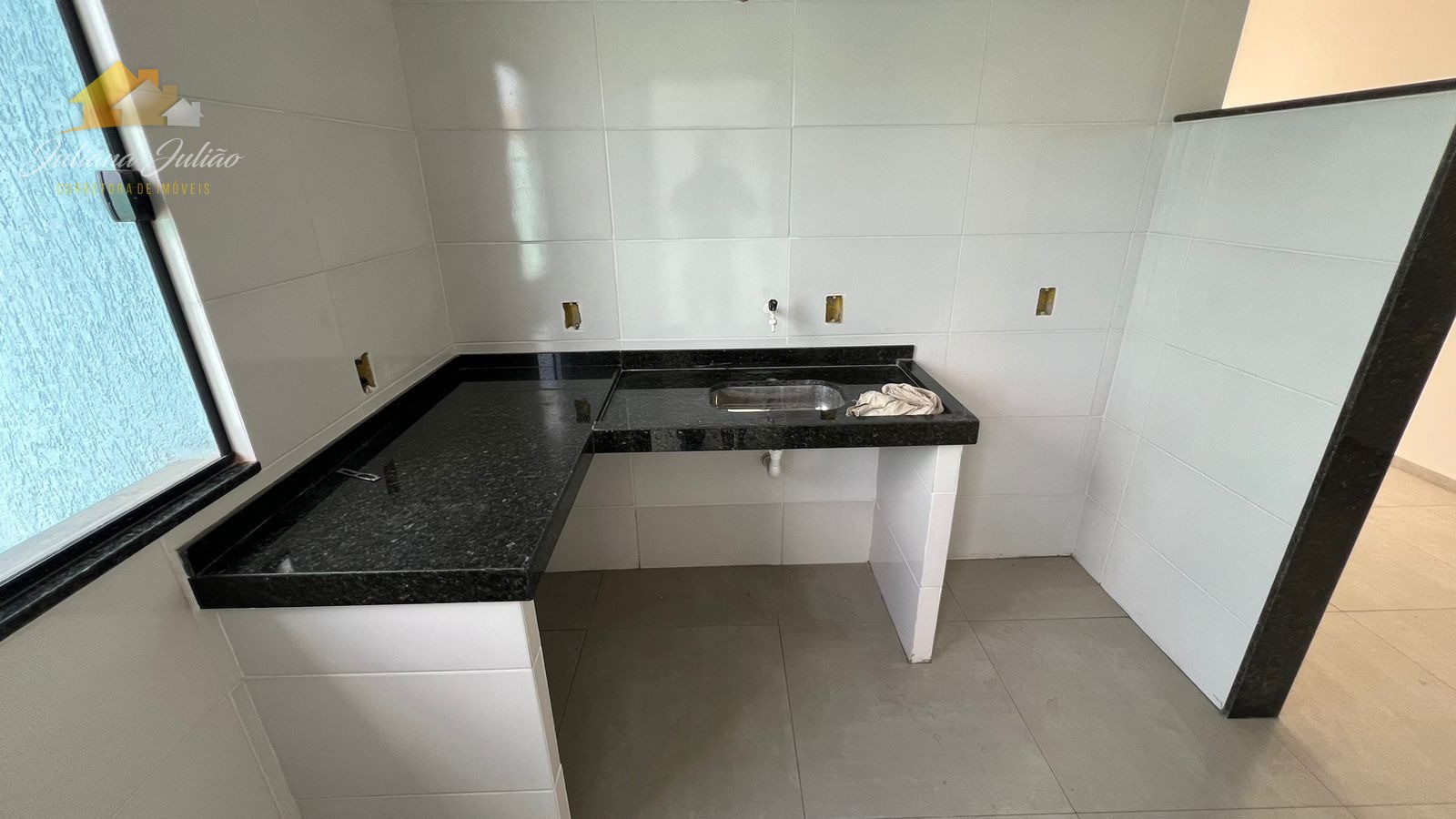 Casa à venda com 3 quartos, 70m² - Foto 19