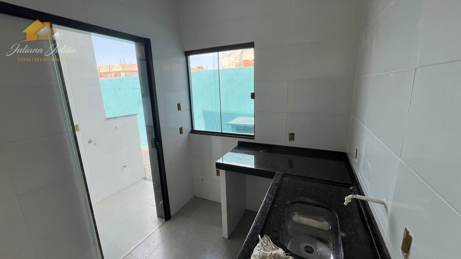 Casa à venda com 3 quartos, 70m² - Foto 18