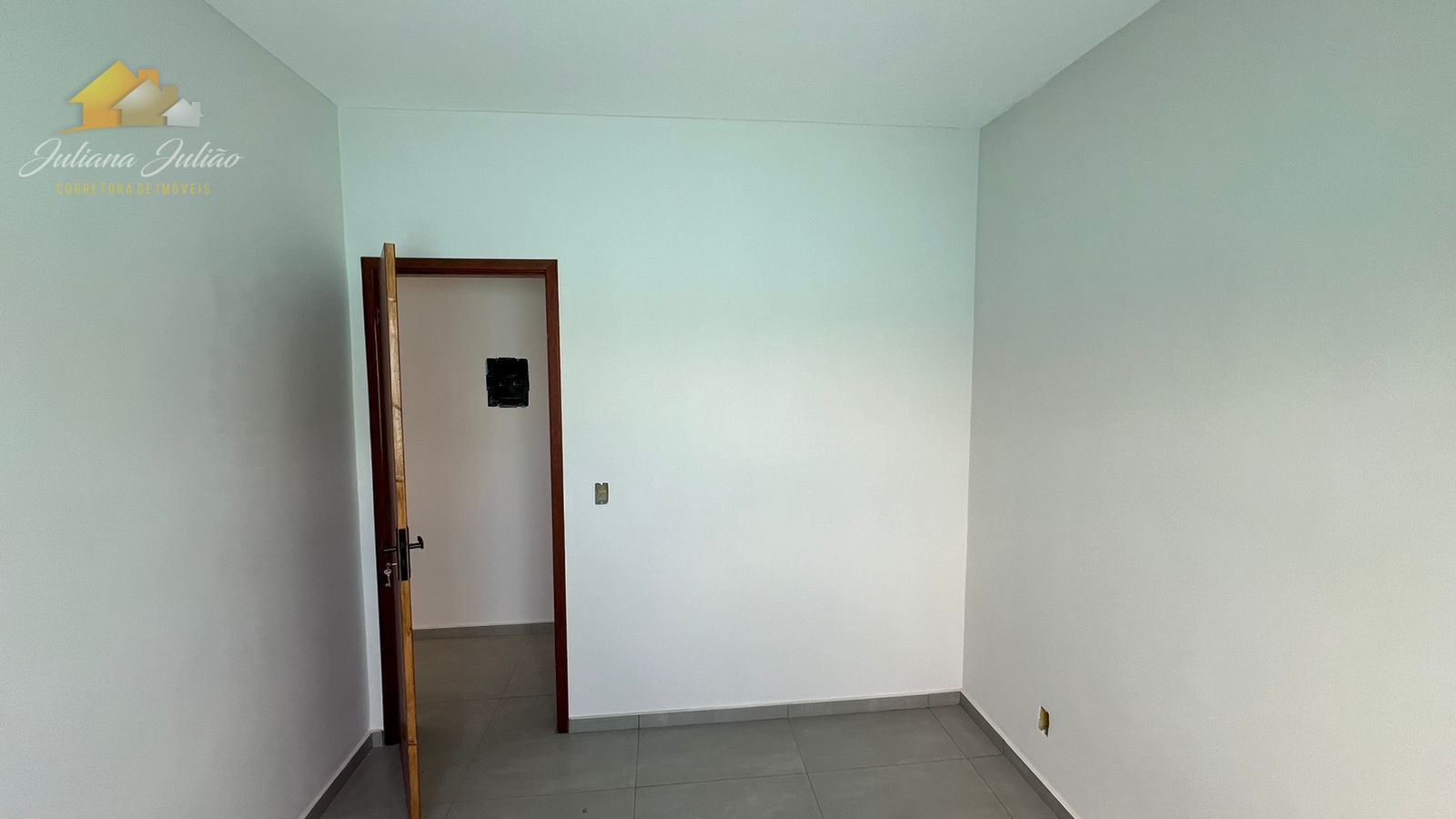 Casa à venda com 3 quartos, 70m² - Foto 13
