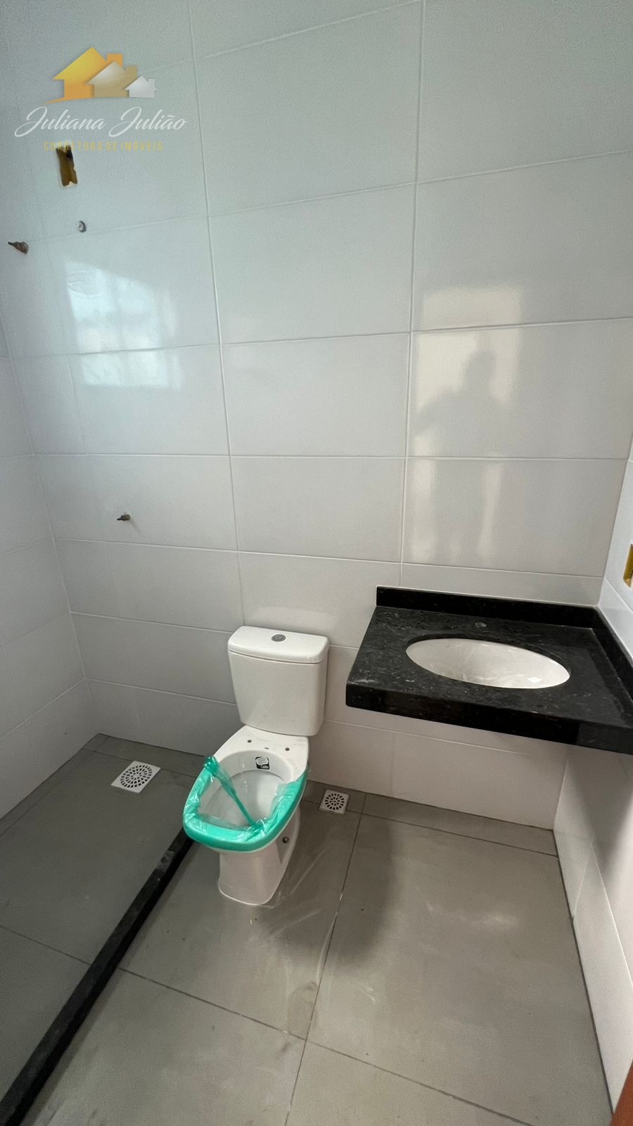 Casa à venda com 3 quartos, 70m² - Foto 9