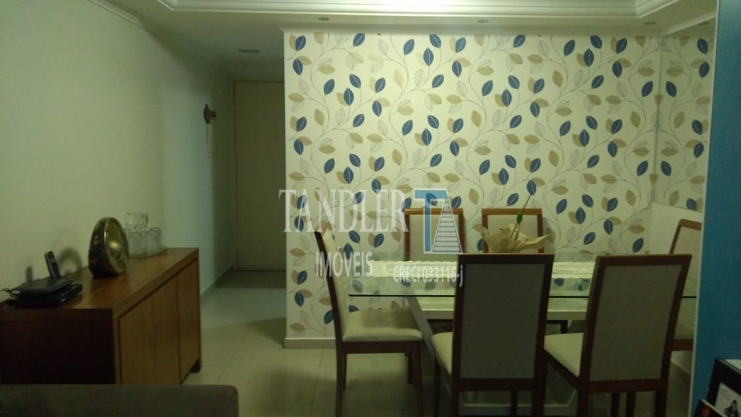 Apartamento à venda com 3 quartos, 70m² - Foto 2