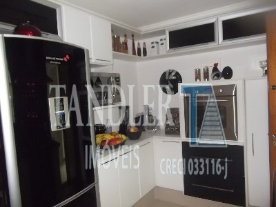 Casa à venda com 3 quartos, 250m² - Foto 10