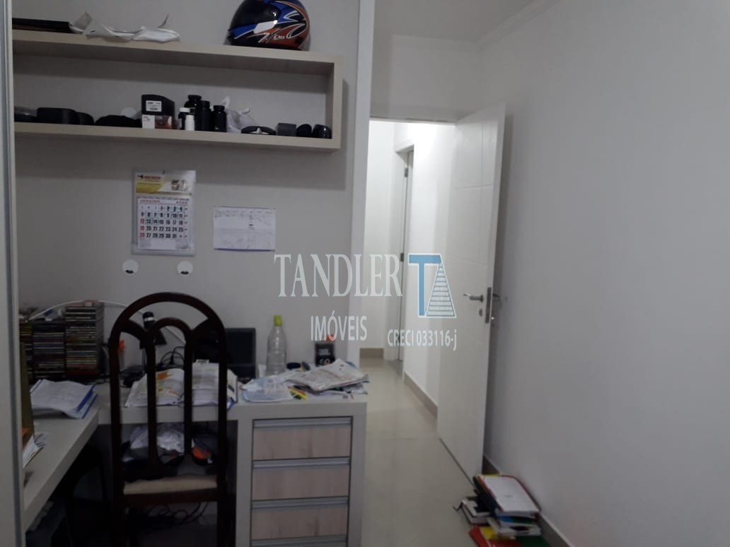 Casa à venda com 3 quartos, 220m² - Foto 12