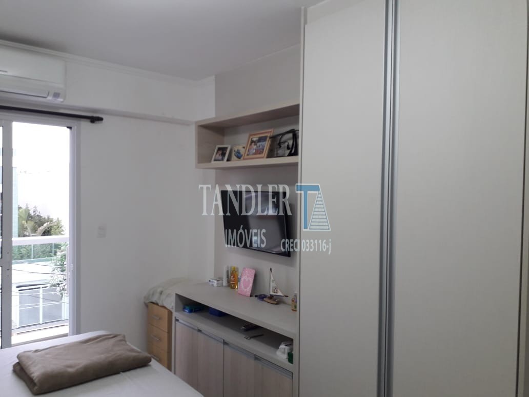 Casa à venda com 3 quartos, 220m² - Foto 23