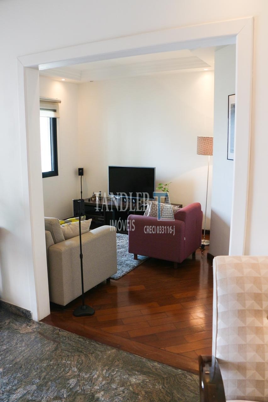 Apartamento à venda com 3 quartos, 137m² - Foto 4