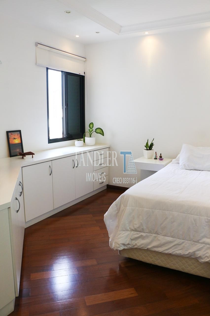 Apartamento à venda com 3 quartos, 137m² - Foto 15