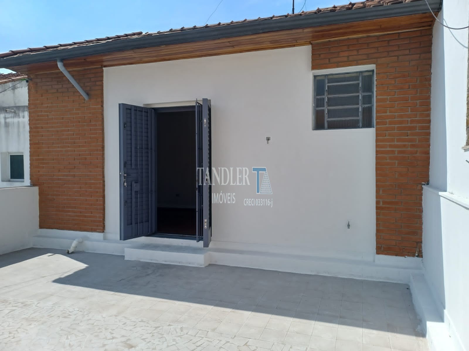 Casa à venda com 2 quartos, 122m² - Foto 2