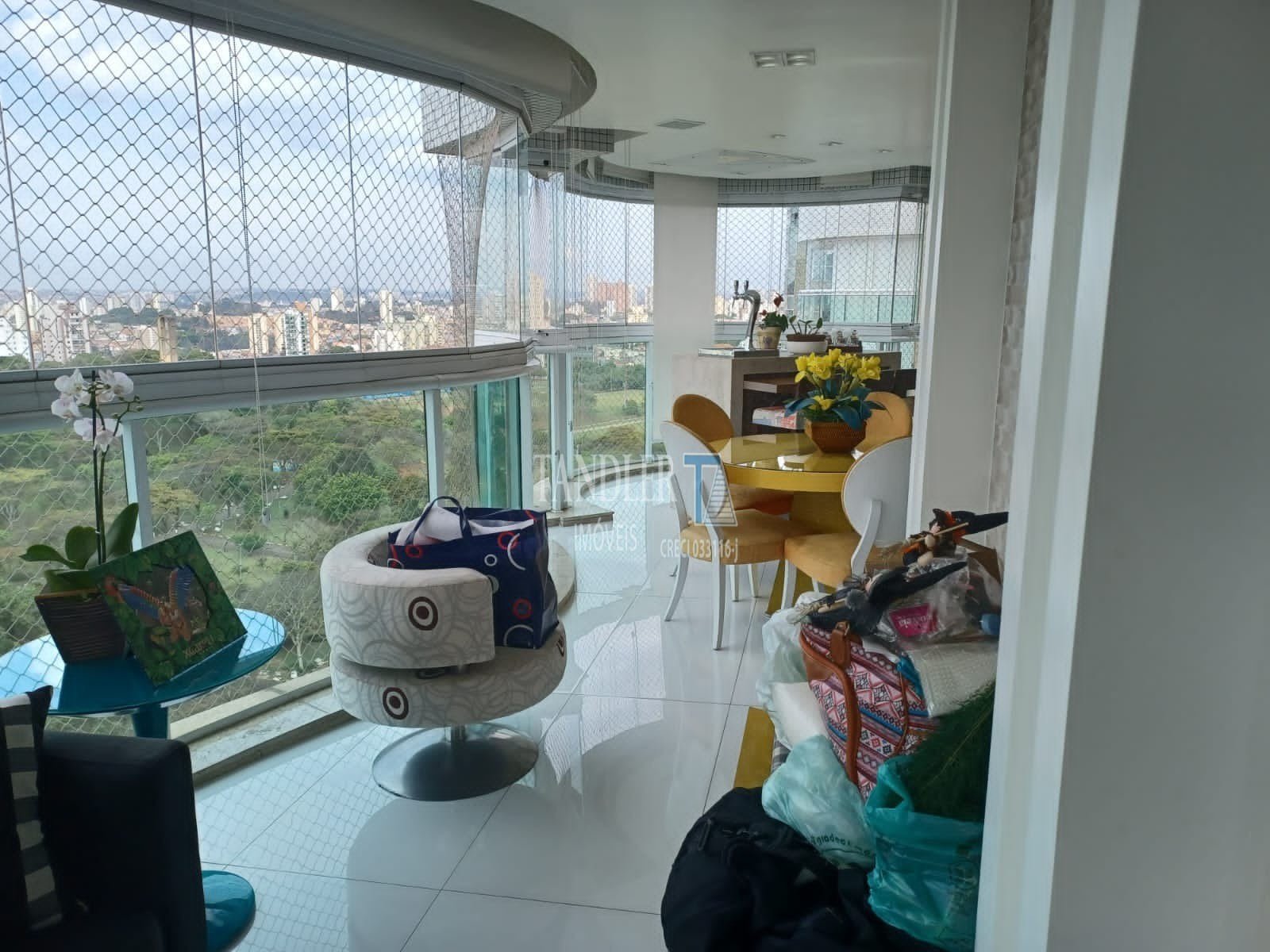 Apartamento à venda e aluguel com 4 quartos, 240m² - Foto 4