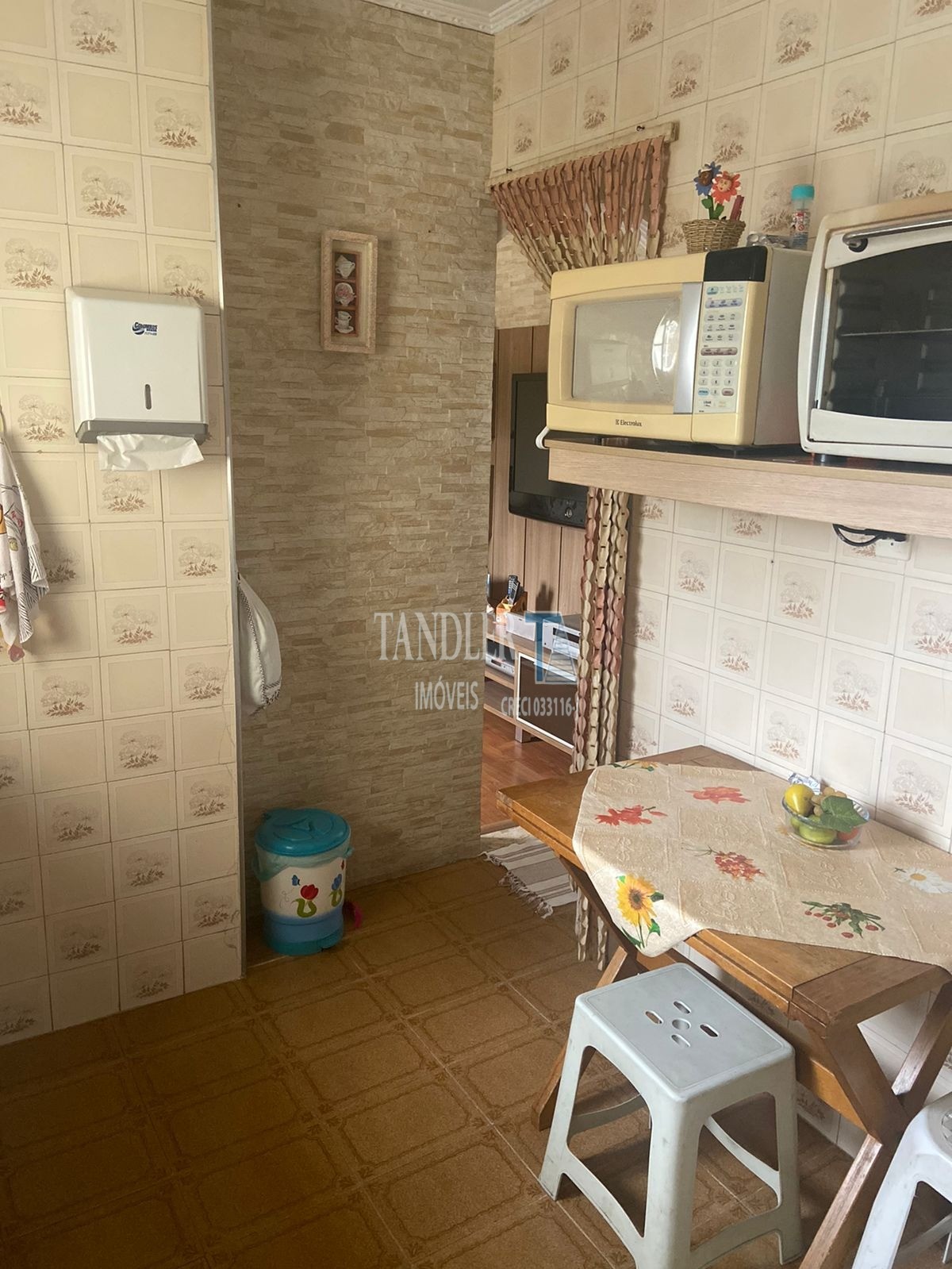 Casa à venda com 4 quartos, 135m² - Foto 2