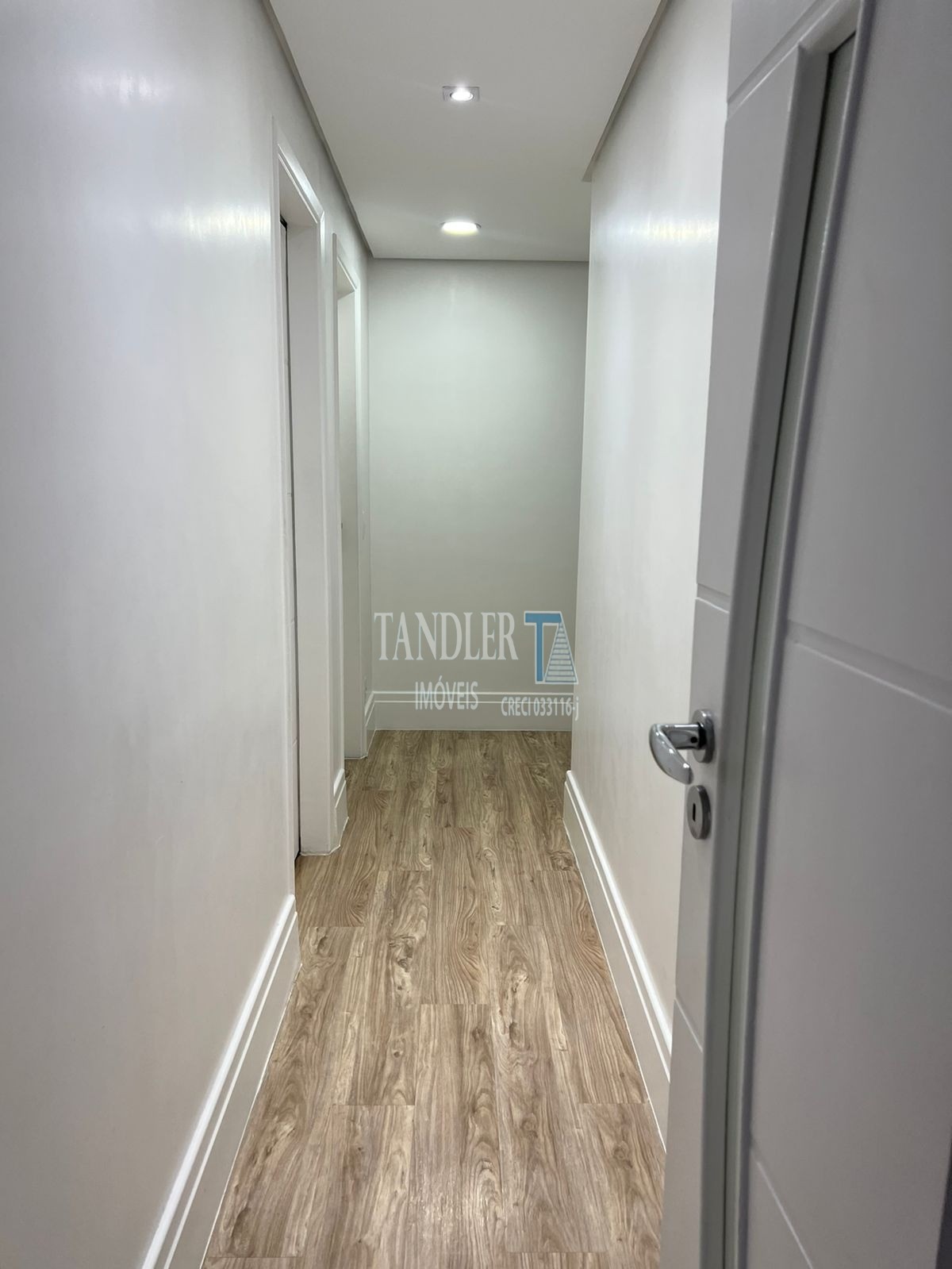 Apartamento à venda com 4 quartos, 234m² - Foto 5