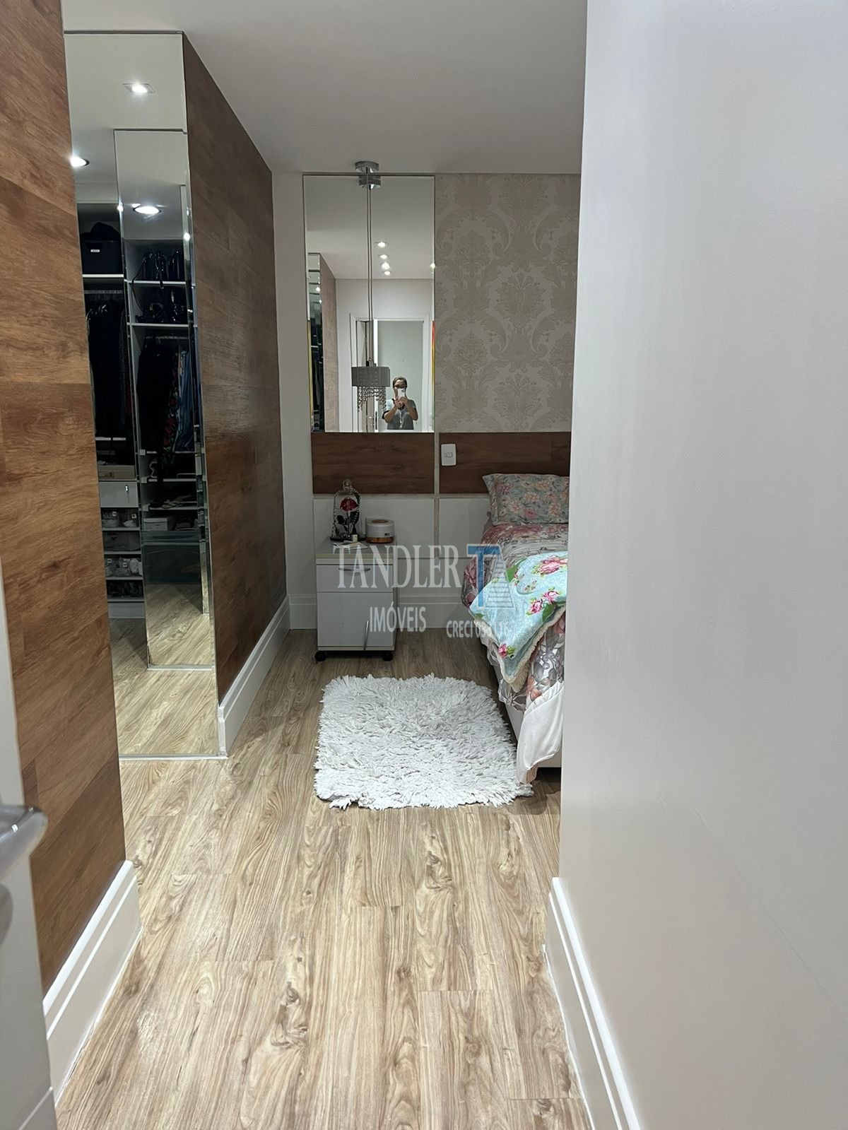 Apartamento à venda com 4 quartos, 234m² - Foto 17