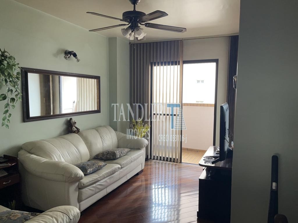 Apartamento à venda com 2 quartos, 64m² - Foto 2