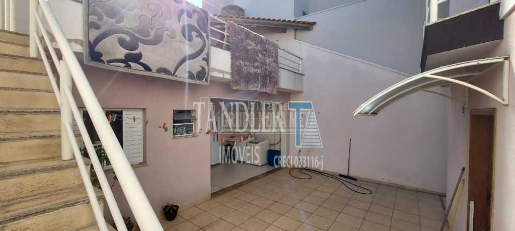 Casa à venda com 4 quartos, 300m² - Foto 11