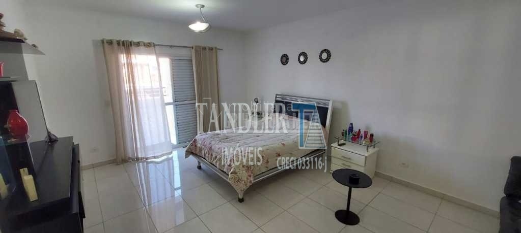 Casa à venda com 4 quartos, 300m² - Foto 21