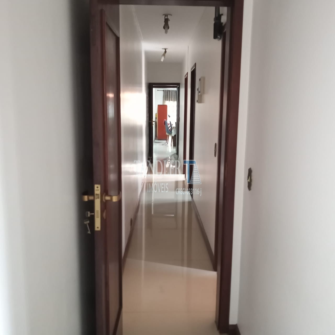 Casa à venda com 3 quartos, 120m² - Foto 8