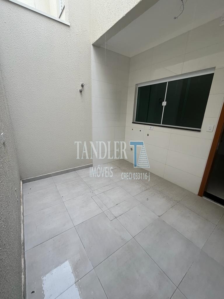 Casa à venda com 3 quartos, 120m² - Foto 7