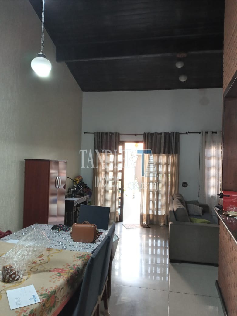 Casa à venda com 3 quartos, 120m² - Foto 3