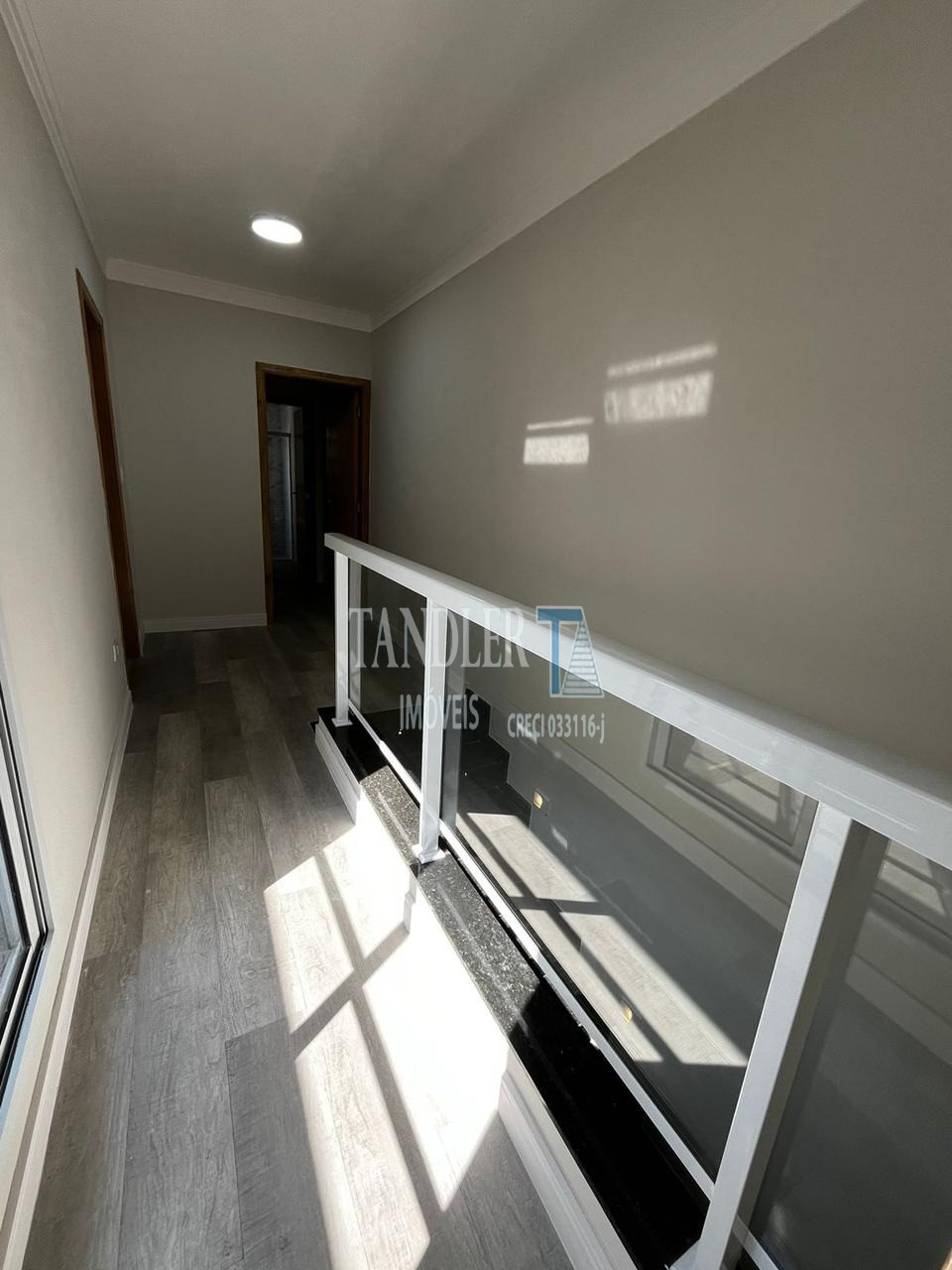 Casa à venda com 3 quartos, 224m² - Foto 4