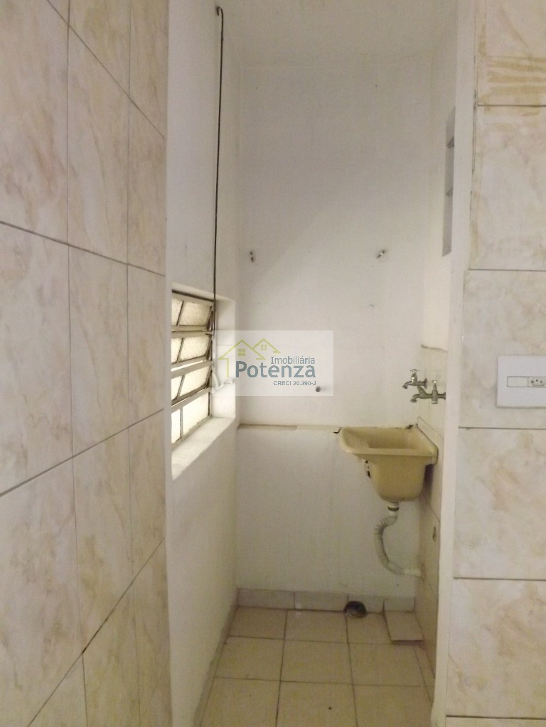 Apartamento para alugar com 1 quarto, 75m² - Foto 13