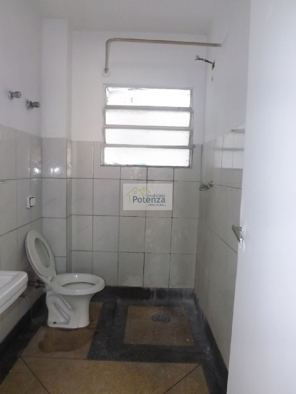 Apartamento para alugar com 1 quarto, 45m² - Foto 13