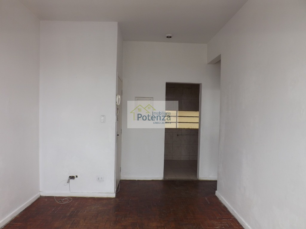 Apartamento para alugar com 1 quarto, 75m² - Foto 3