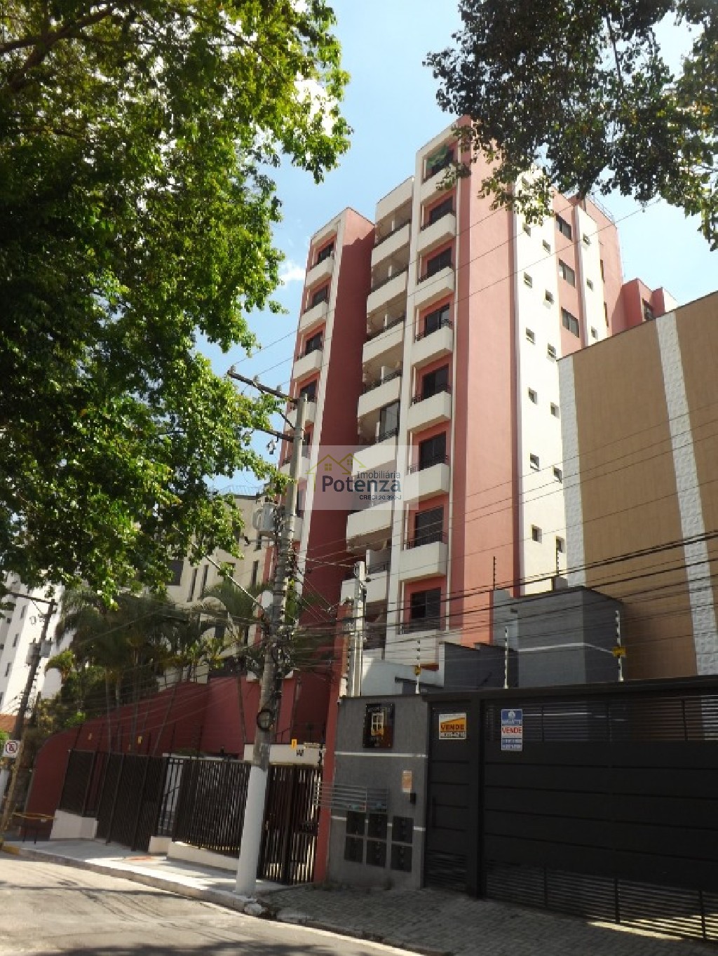 Apartamento para alugar com 2 quartos, 80m² - Foto 1