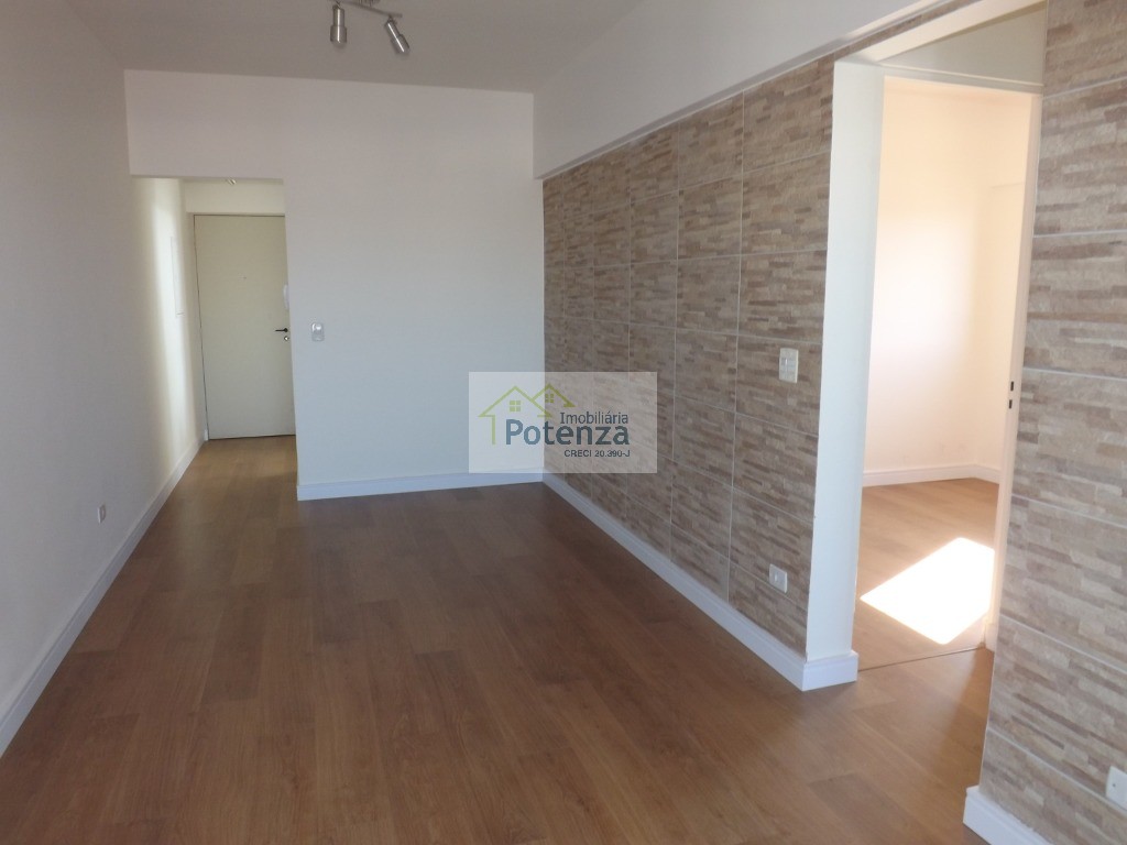 Apartamento para alugar com 2 quartos, 80m² - Foto 3