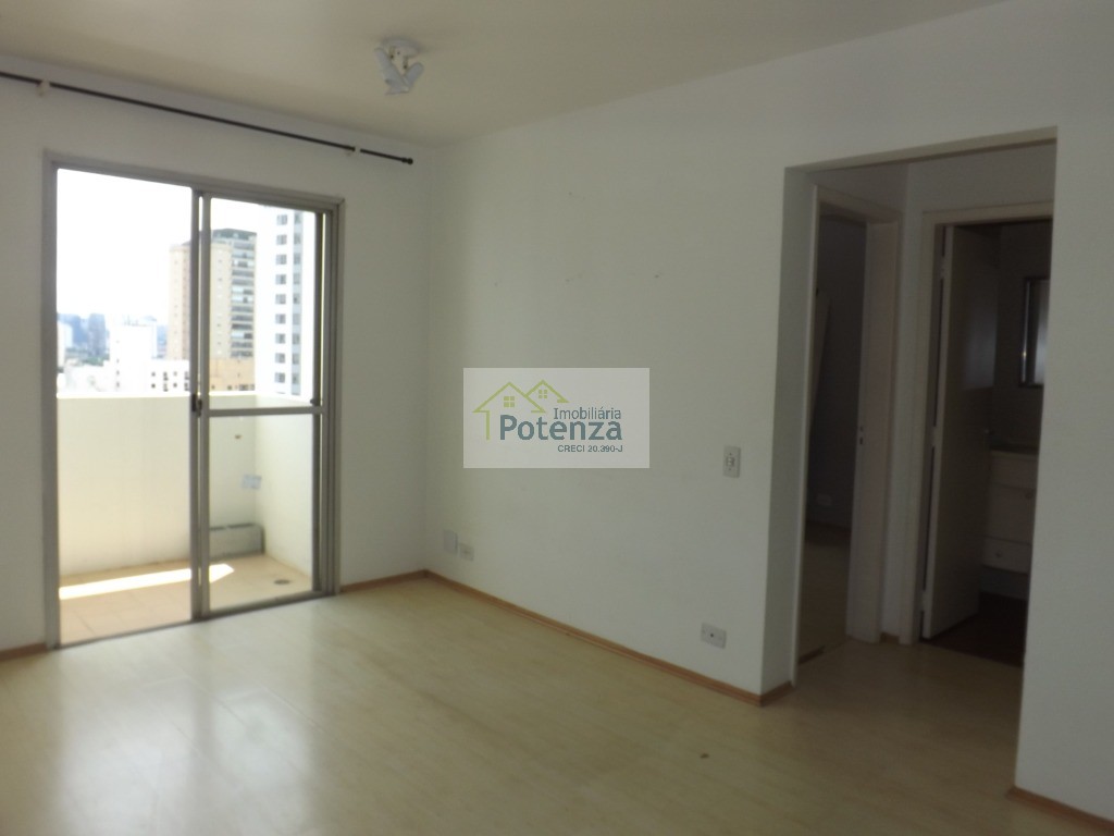 Apartamento para alugar com 1 quarto, 50m² - Foto 2