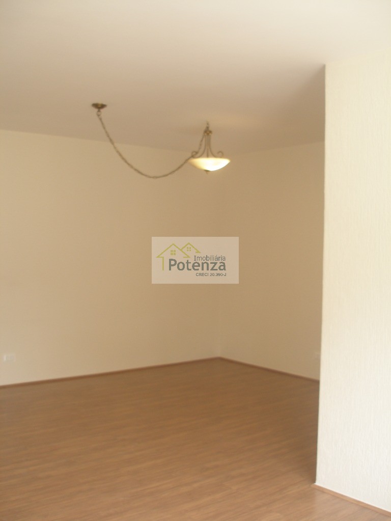 Apartamento para alugar com 3 quartos, 105m² - Foto 5