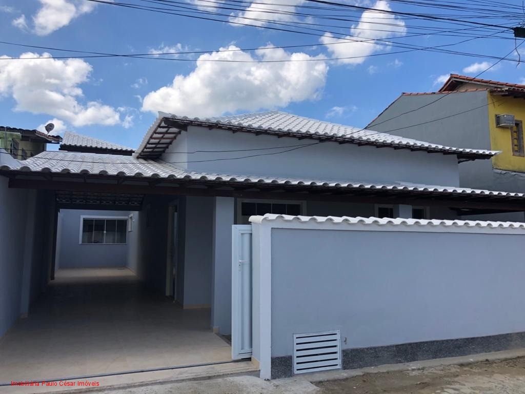 Casa à venda com 3 quartos, 134m² - Foto 1