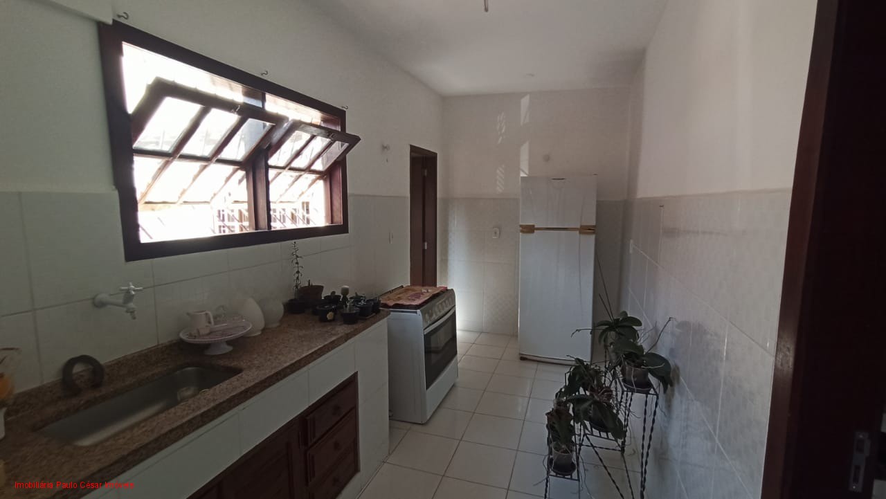 Casa à venda com 5 quartos, 212m² - Foto 12