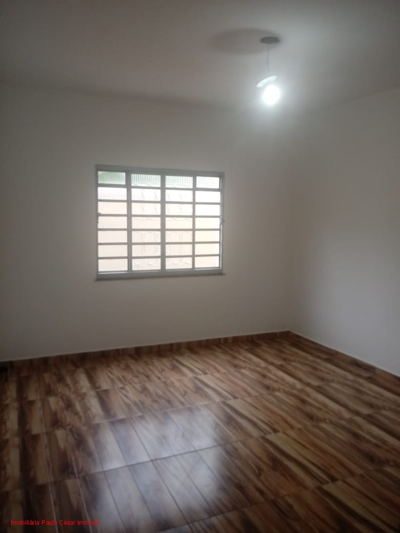 Casa à venda com 4 quartos, 200m² - Foto 20