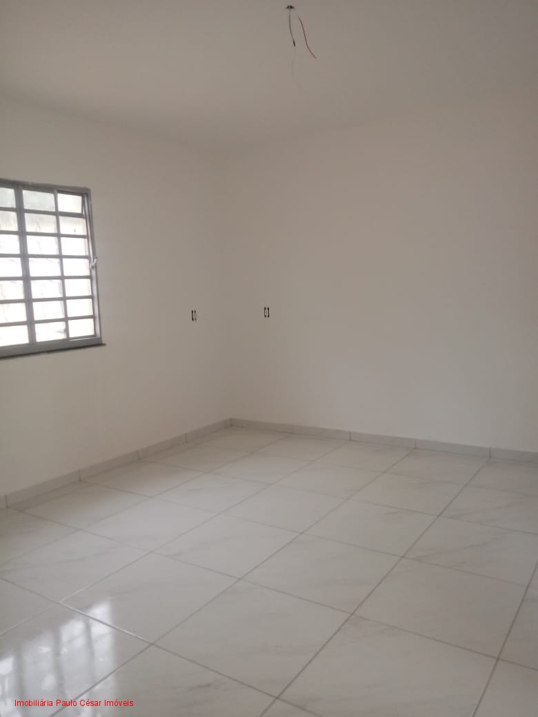 Casa à venda com 4 quartos, 200m² - Foto 18