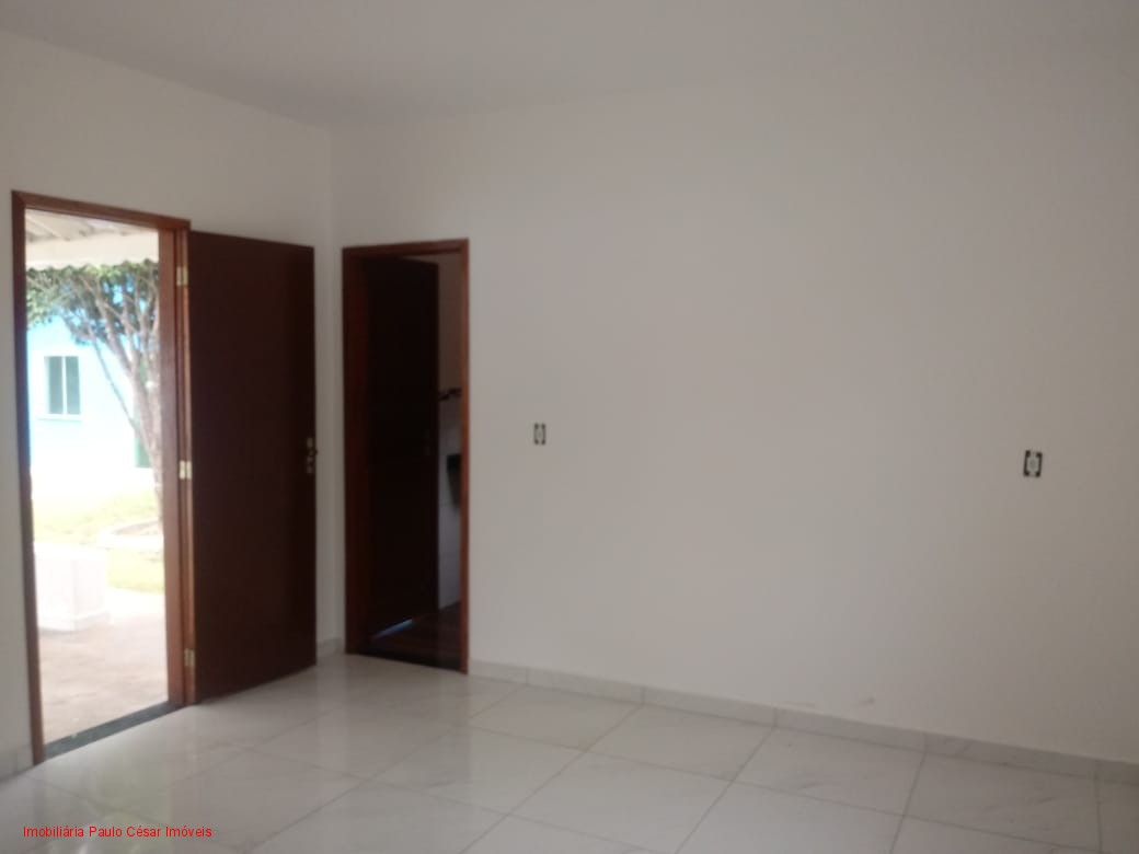 Casa à venda com 4 quartos, 200m² - Foto 25