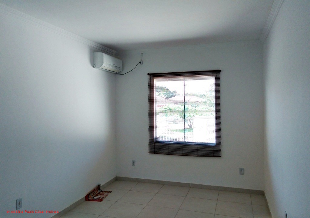 Casa à venda com 4 quartos, 200m² - Foto 30