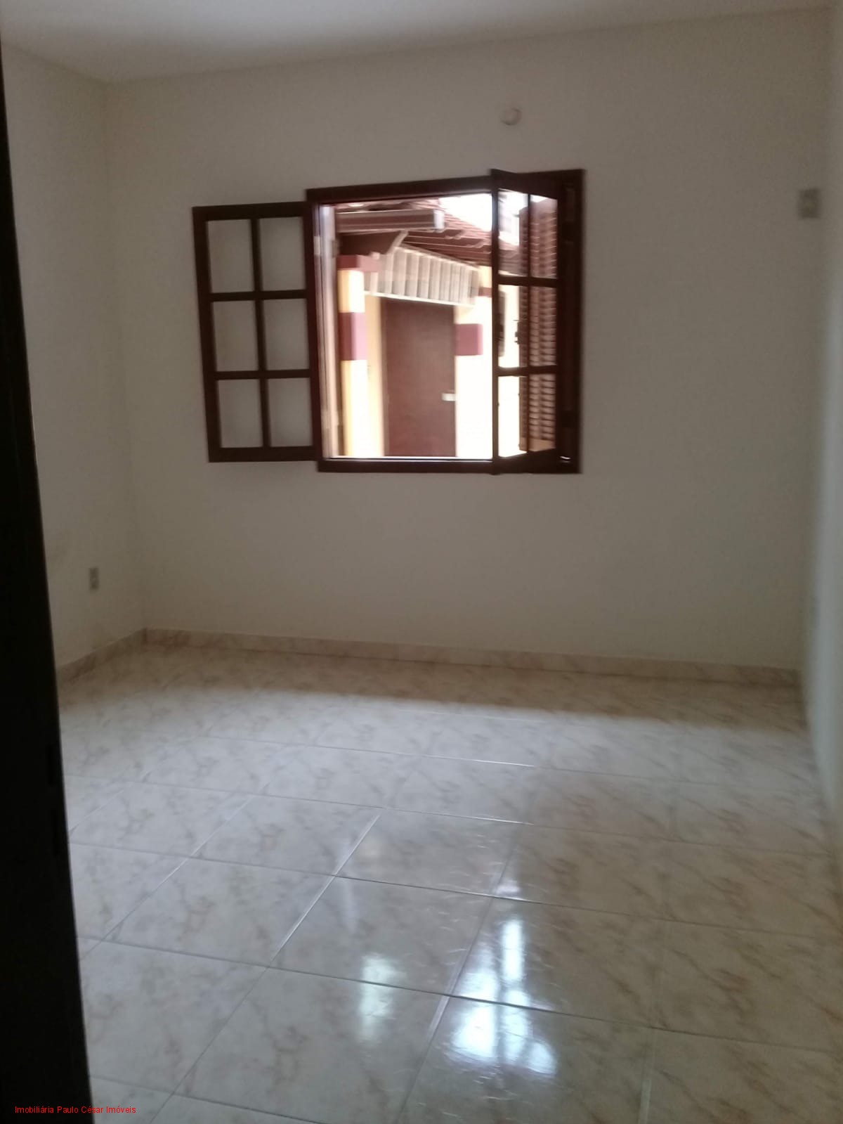 Casa à venda com 2 quartos, 110m² - Foto 15