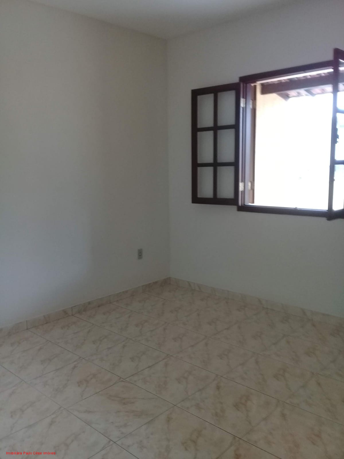 Casa à venda com 2 quartos, 110m² - Foto 9