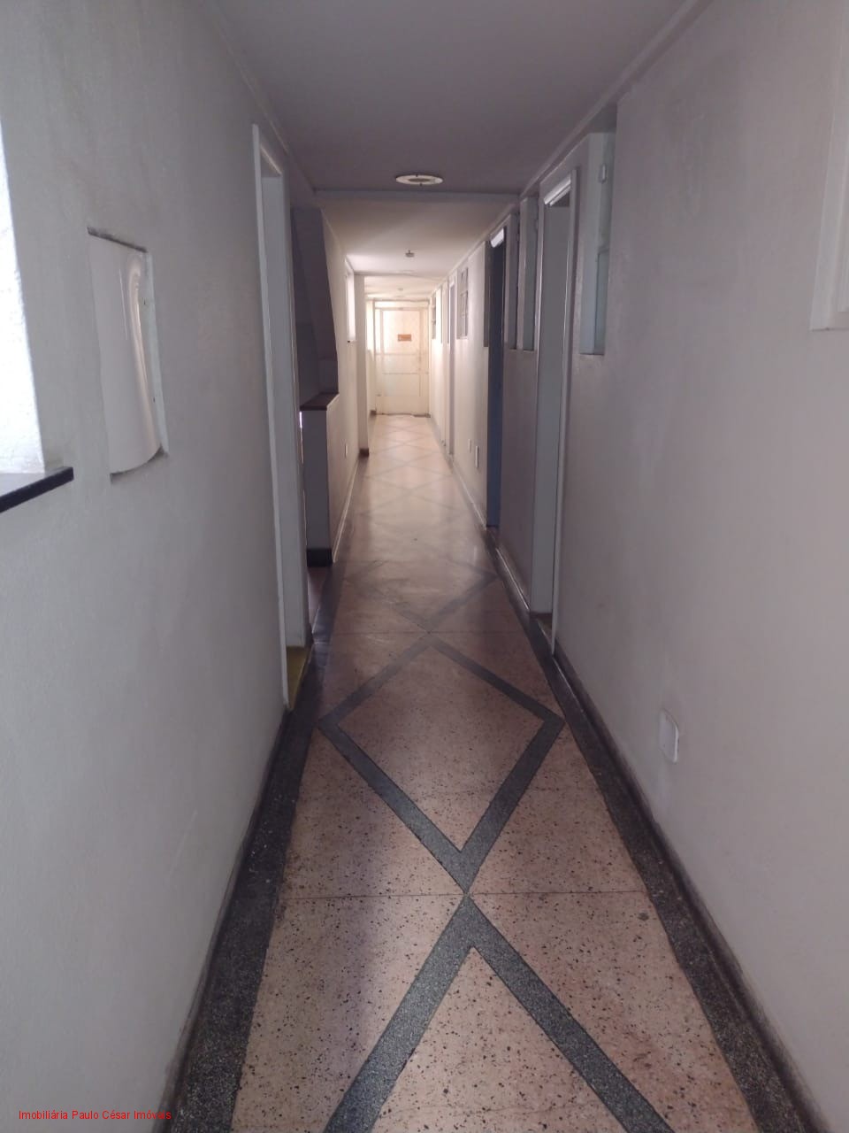 Apartamento à venda com 1 quarto, 50m² - Foto 16