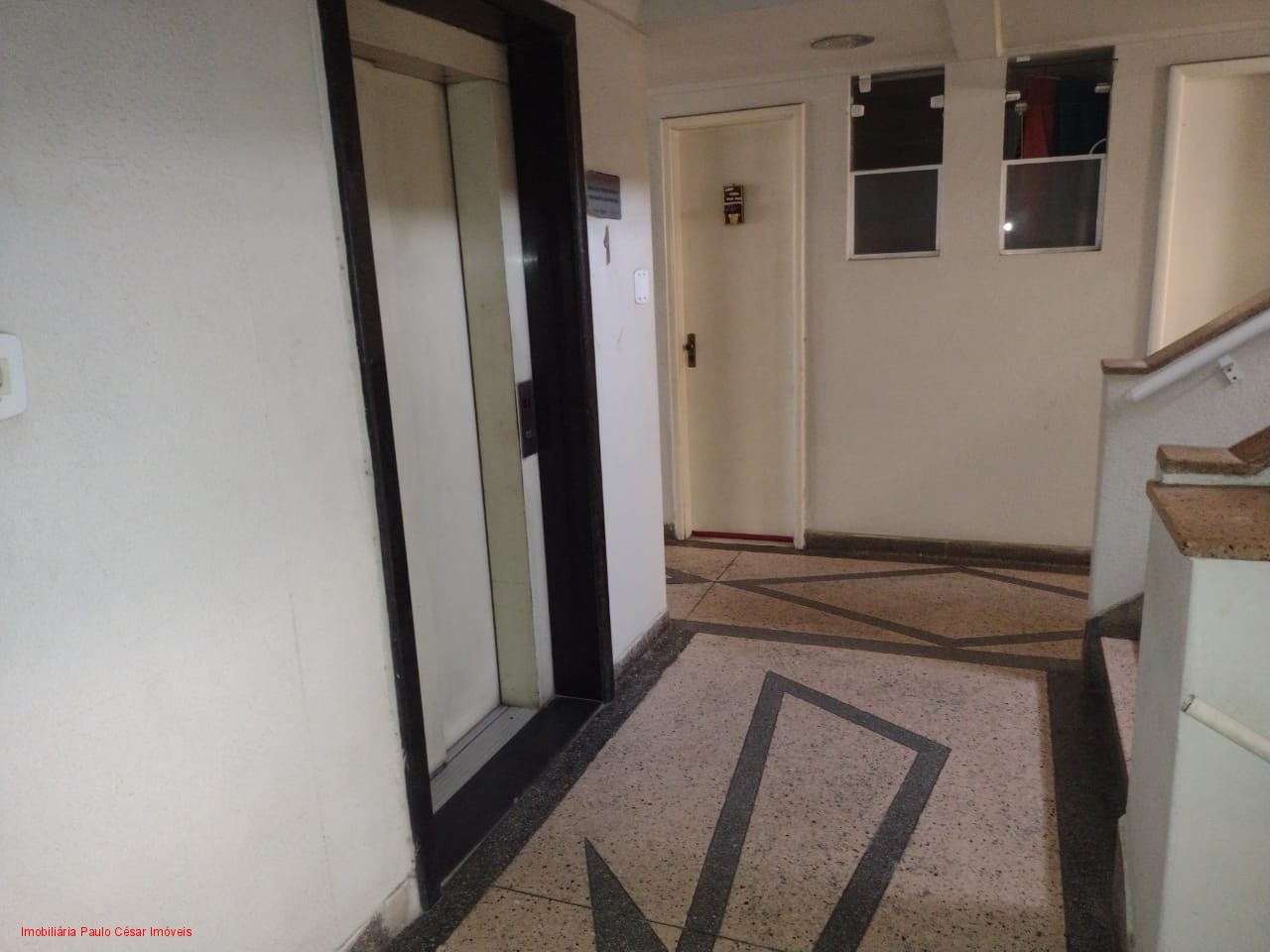 Apartamento à venda com 1 quarto, 50m² - Foto 11