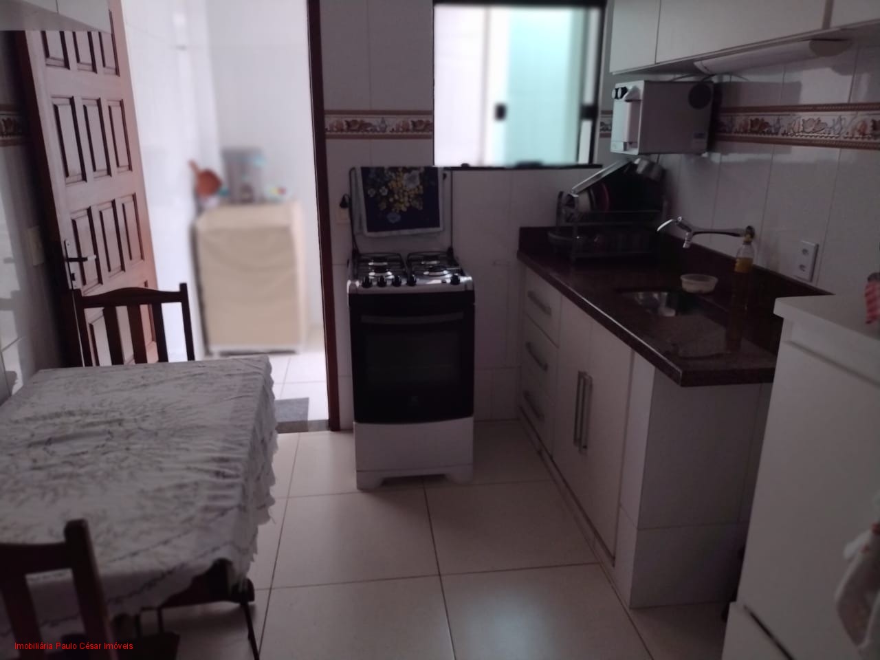 Casa à venda com 2 quartos, 60m² - Foto 8